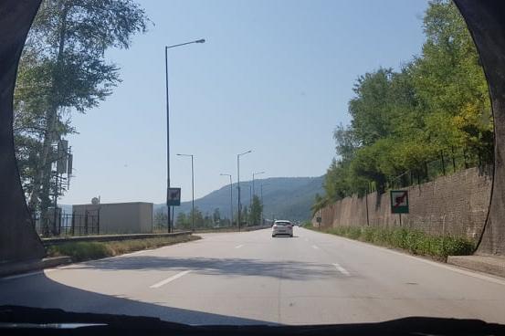 Спират движението на камиони над 12 т. по "Хемус" към София