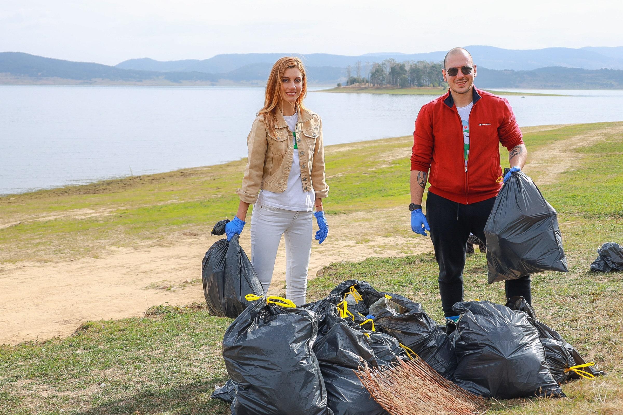 Десетки почистени местности и стотици доброволци с личен добър пример в Све