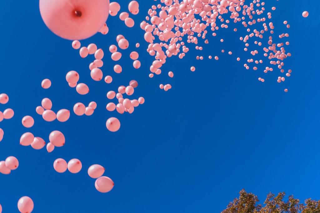 1200 розови балона ще полетят над София