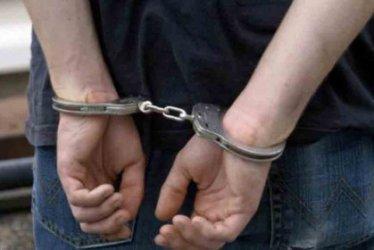 Полицията задържа мъж заплашил служител на магазин с нож в столичния "Младо