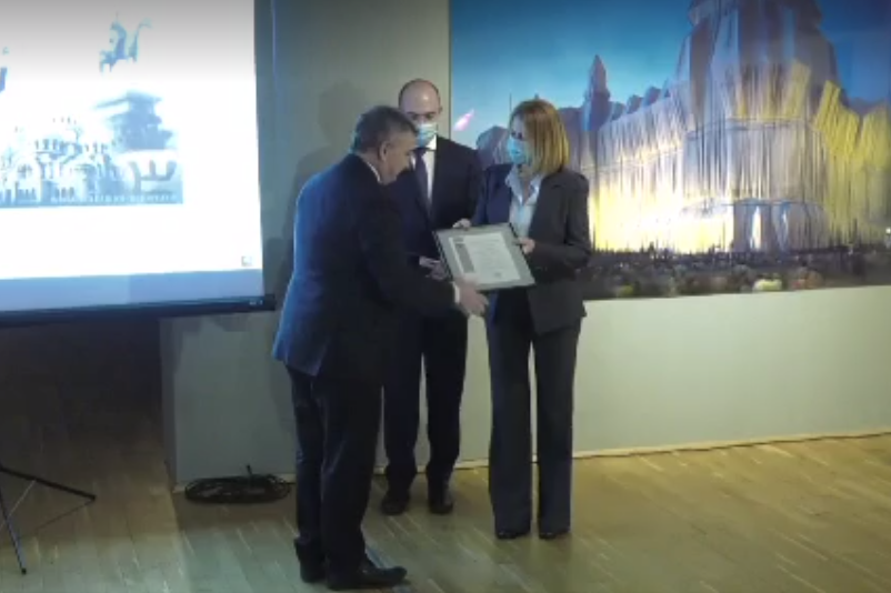 УНСС получи почетния знак на столицата