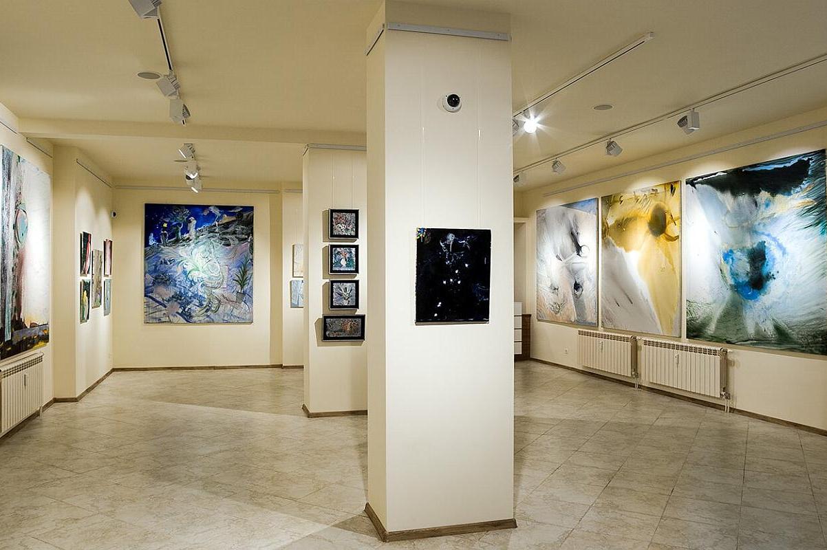 Столичната галерия „Контраст“ представя изложба „Антиматерия“