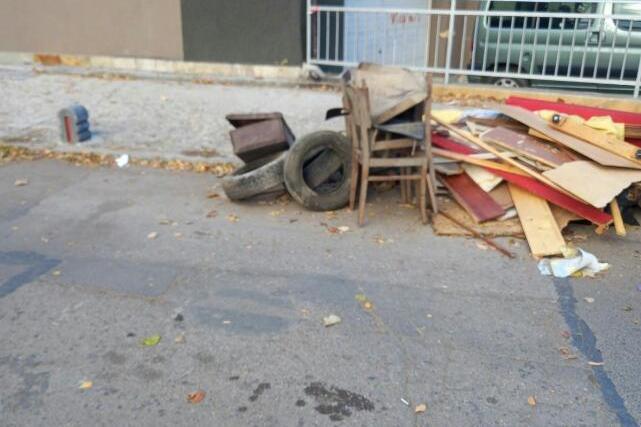 Собственик на имот в "Красно село", получи акт за изхвърляне на отпадъци