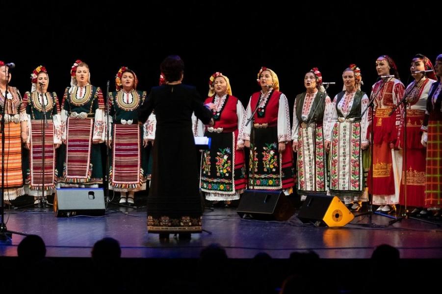 Коледна магия с “Мистерията на българските гласове”  София