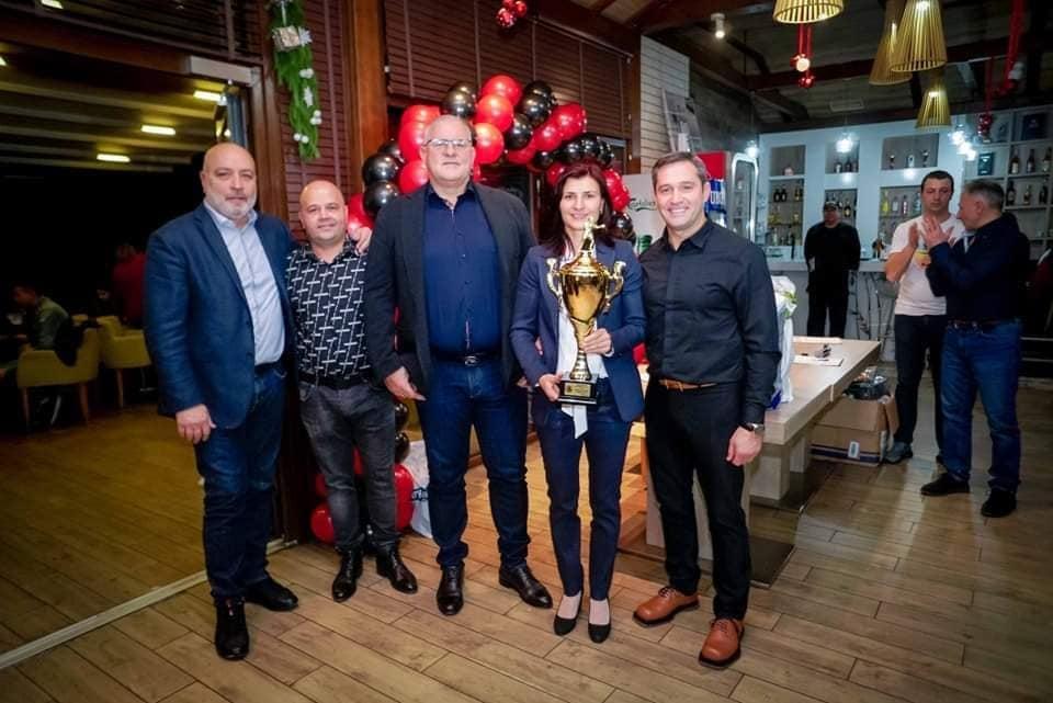 Наградиха Стойка Кръстева с приза боксьор номер 1 на Локомотив София