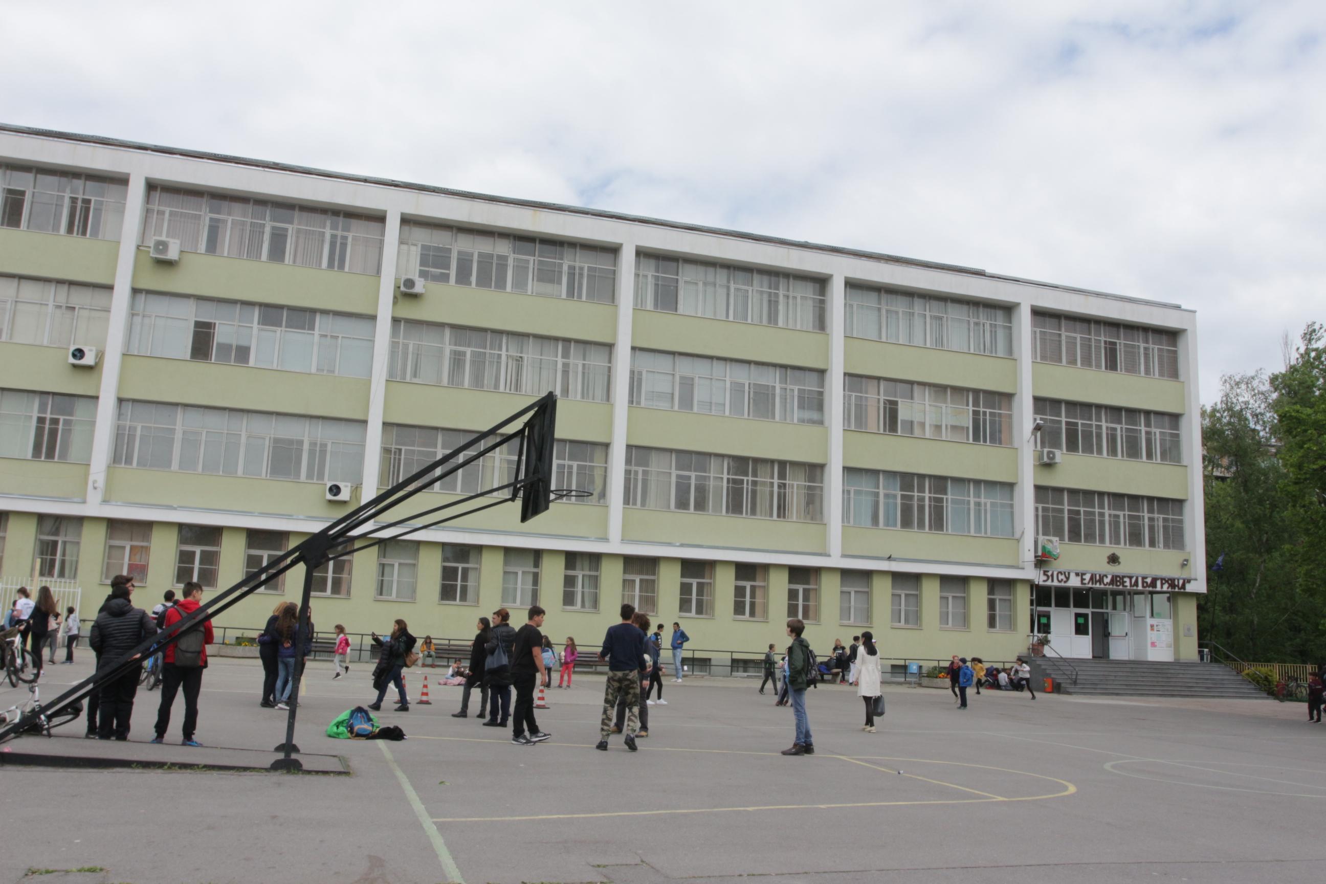 70% от учениците в София са се върнали присъствено обучение