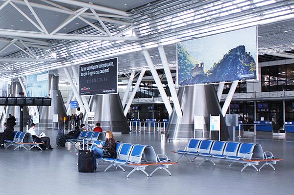 3 900 заявки за отмяна на полети отчете летище София за януари
