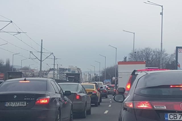 Експерти предлагат скорост до 30 км/ч да се въведе в жилищните зони в София