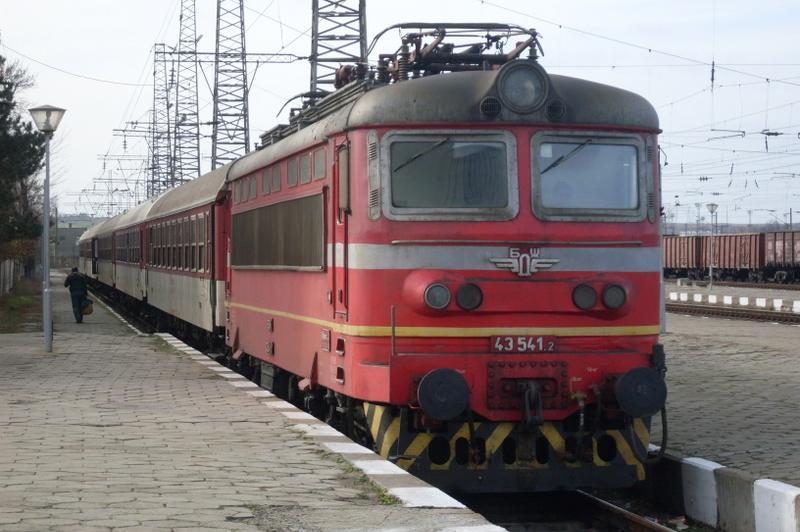 Пътници са нахапани от дървеници при пътуването си с влак от Варна към Софи