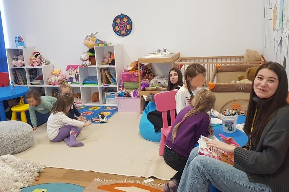 Столична община и „Мати Украйна“ откриват детски центрове за украинските де