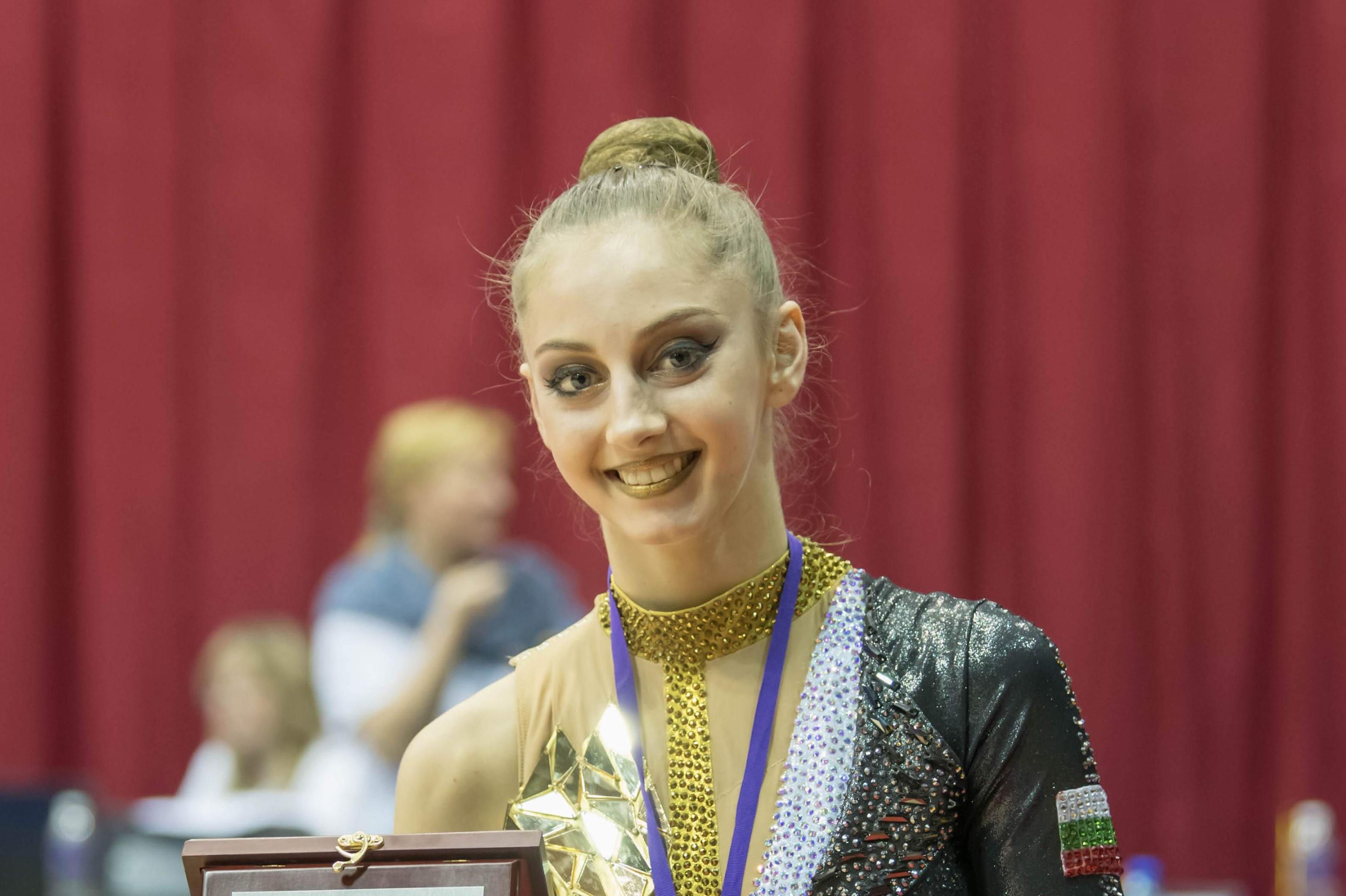 Боряна Калейн завоюва златото в многобоя на Световната купа в София