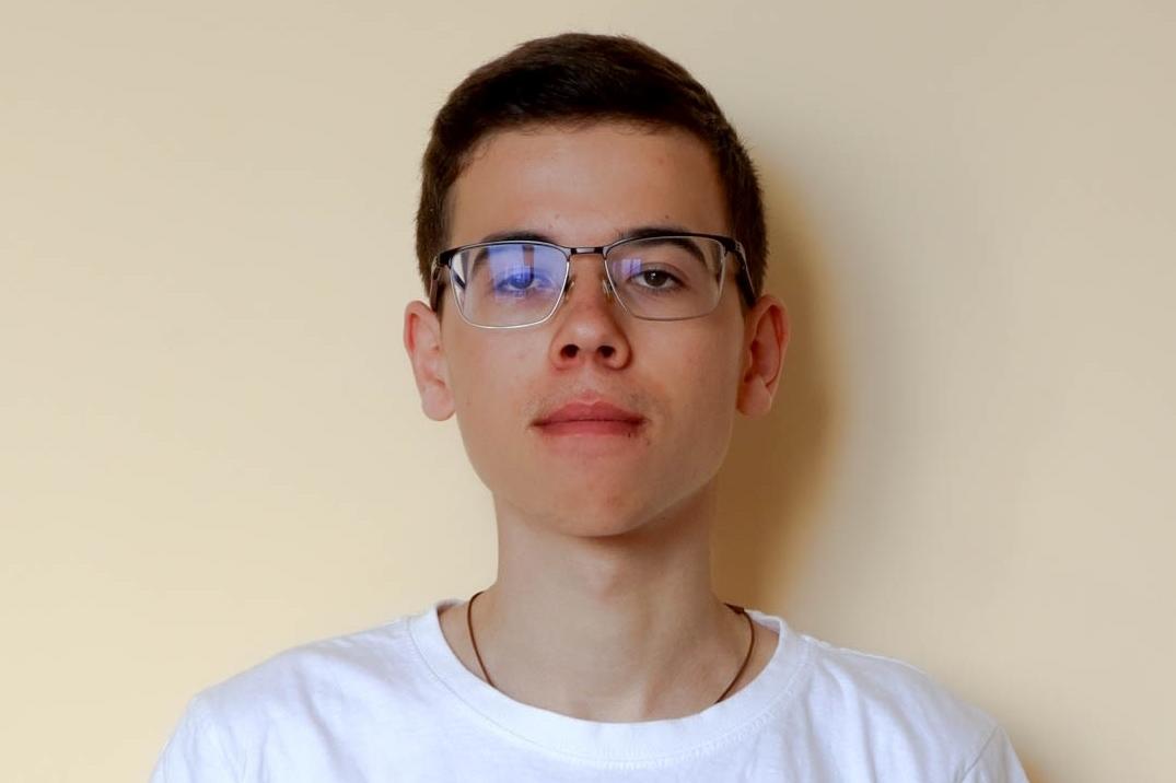 Ученик на НПМГ в София завоюва златен медал по философия