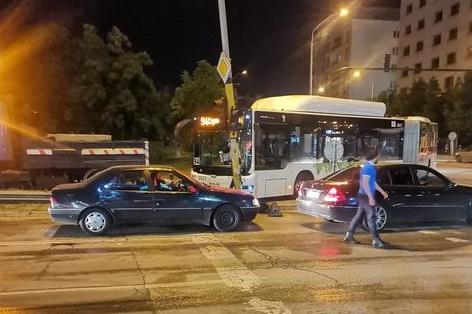 Автобус 94 е катастрофирал в Студентски град