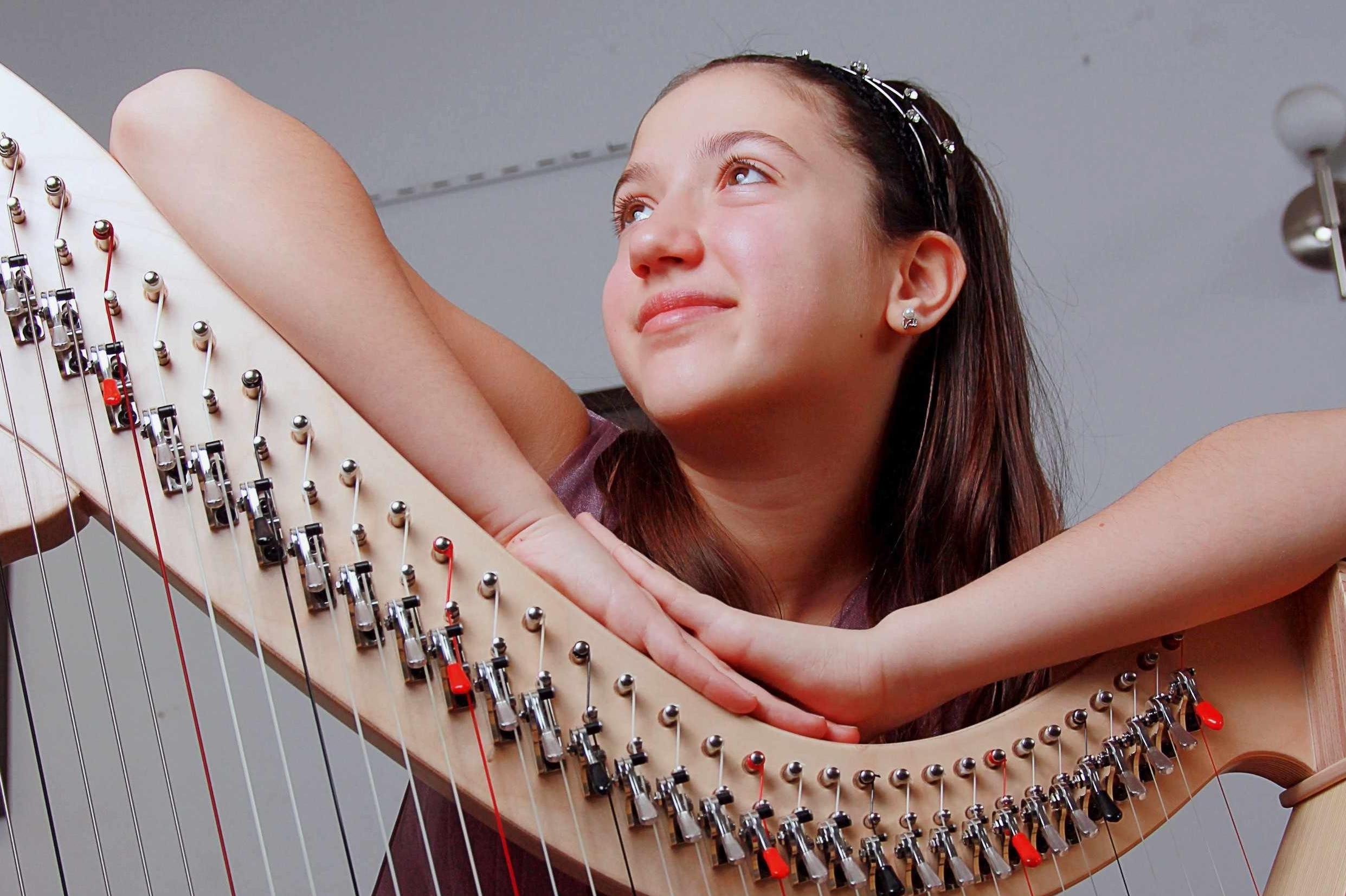 Възпитаничка на Музикалното училище в София е най-младата професионална арф