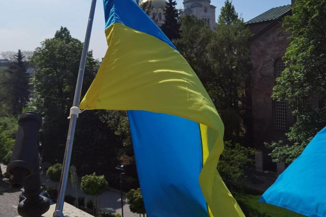 Столична община със светкавична реакция: Отново поставиха флагът на Украйна