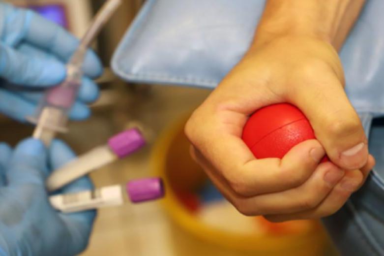 Спешно се търси кръв АВ (+) за 28-годишна жена в реанимацията на Майчин дом