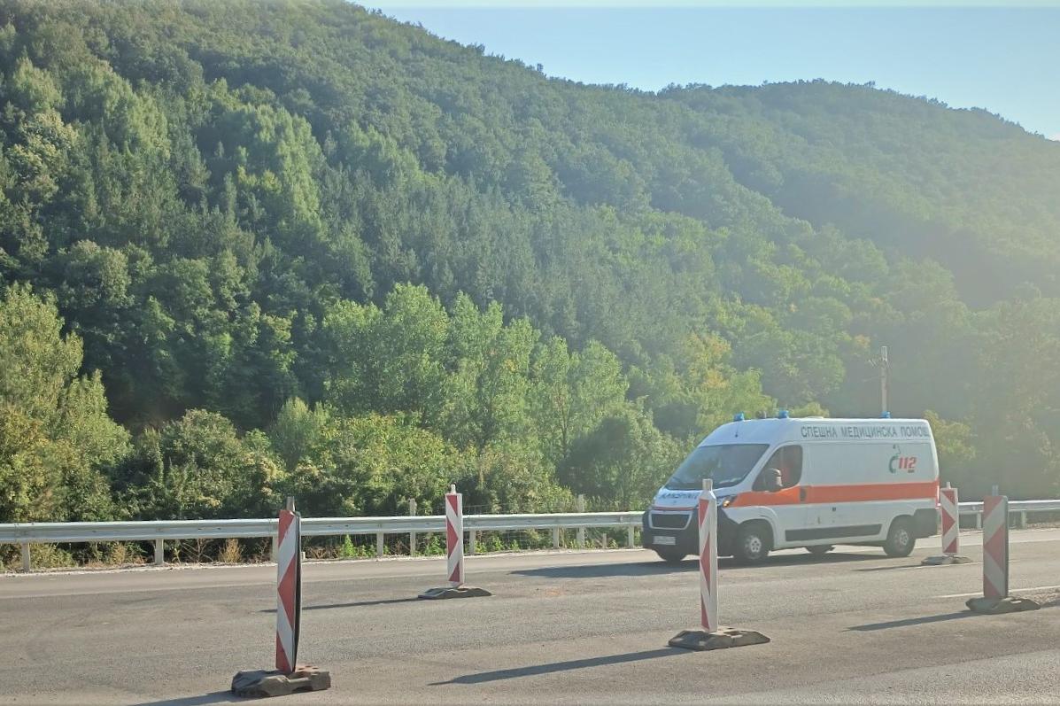 Част от децата от катастрофиралия автобус вече пътуват към ГКПП - Калотина