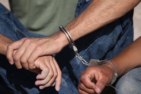 Полицаи от столичното 6 РПУ арестуваха двама с килограм дрога