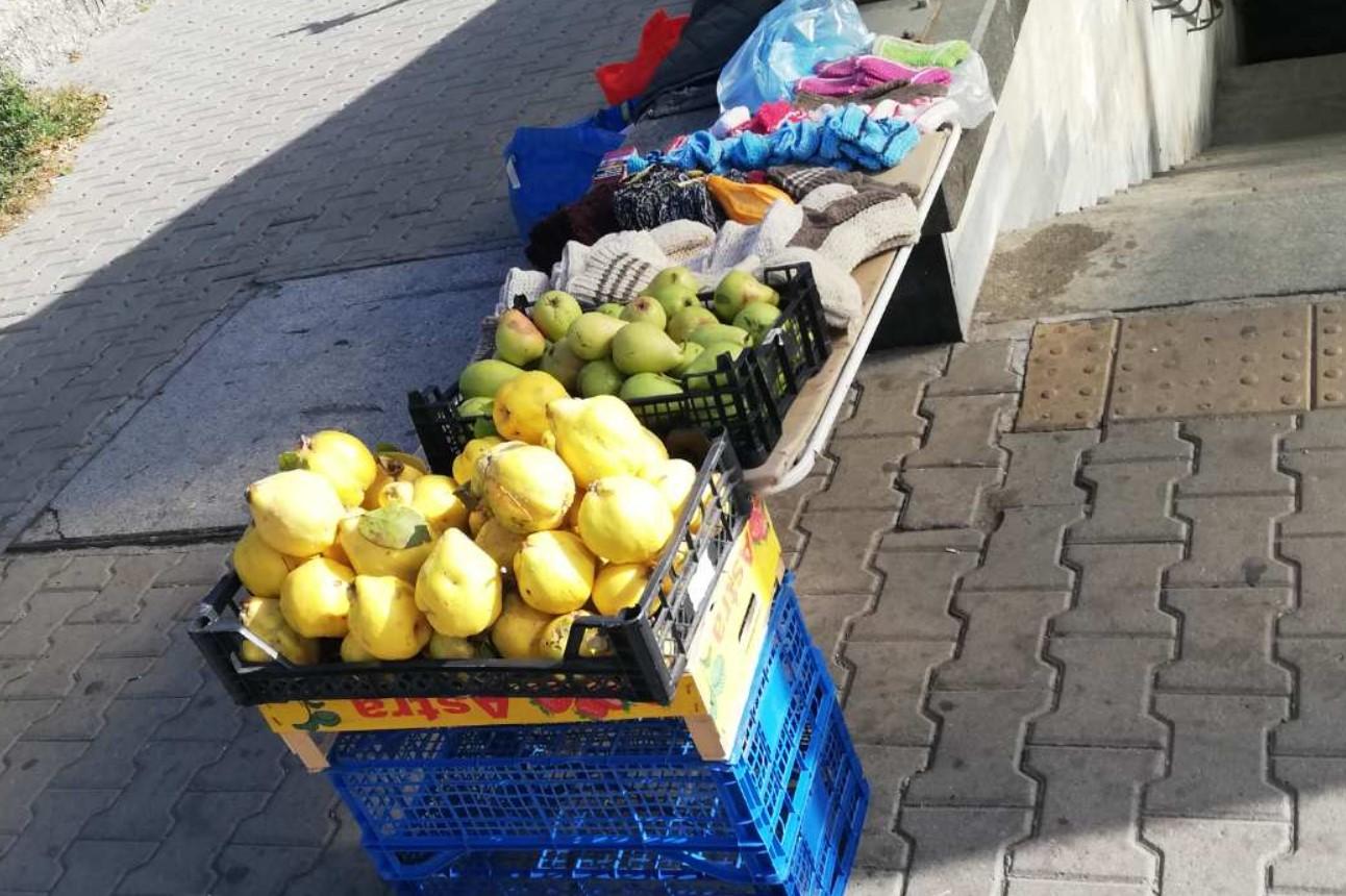 Санкционираха търговци около спирка „Плиска“ в София
