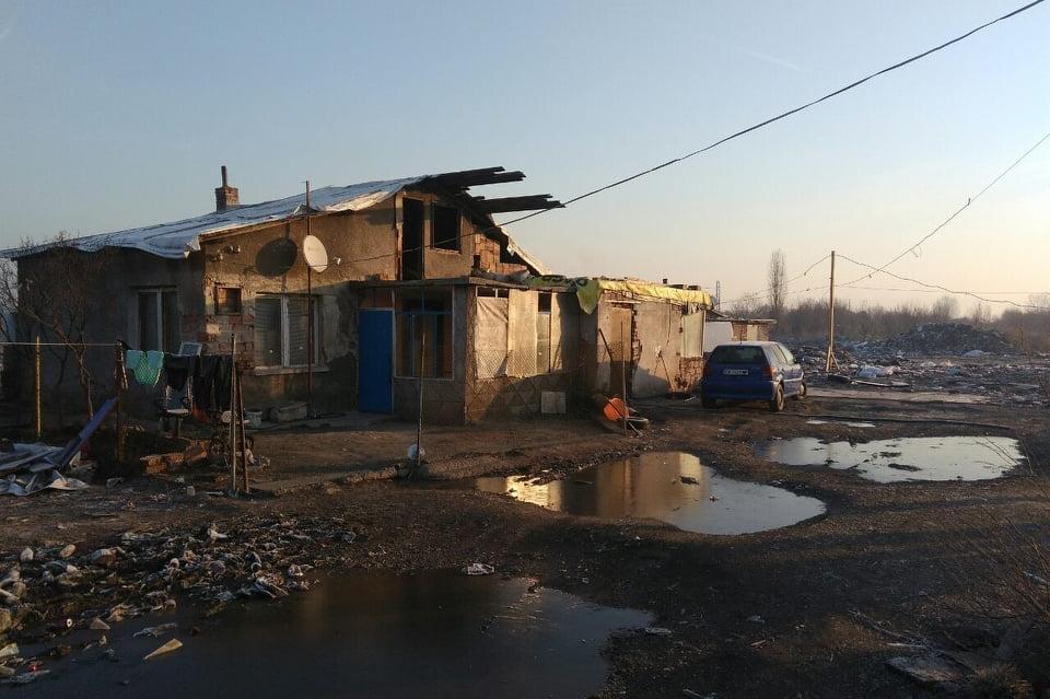 От Сердика гонят самонастанили се роми в Орландовци