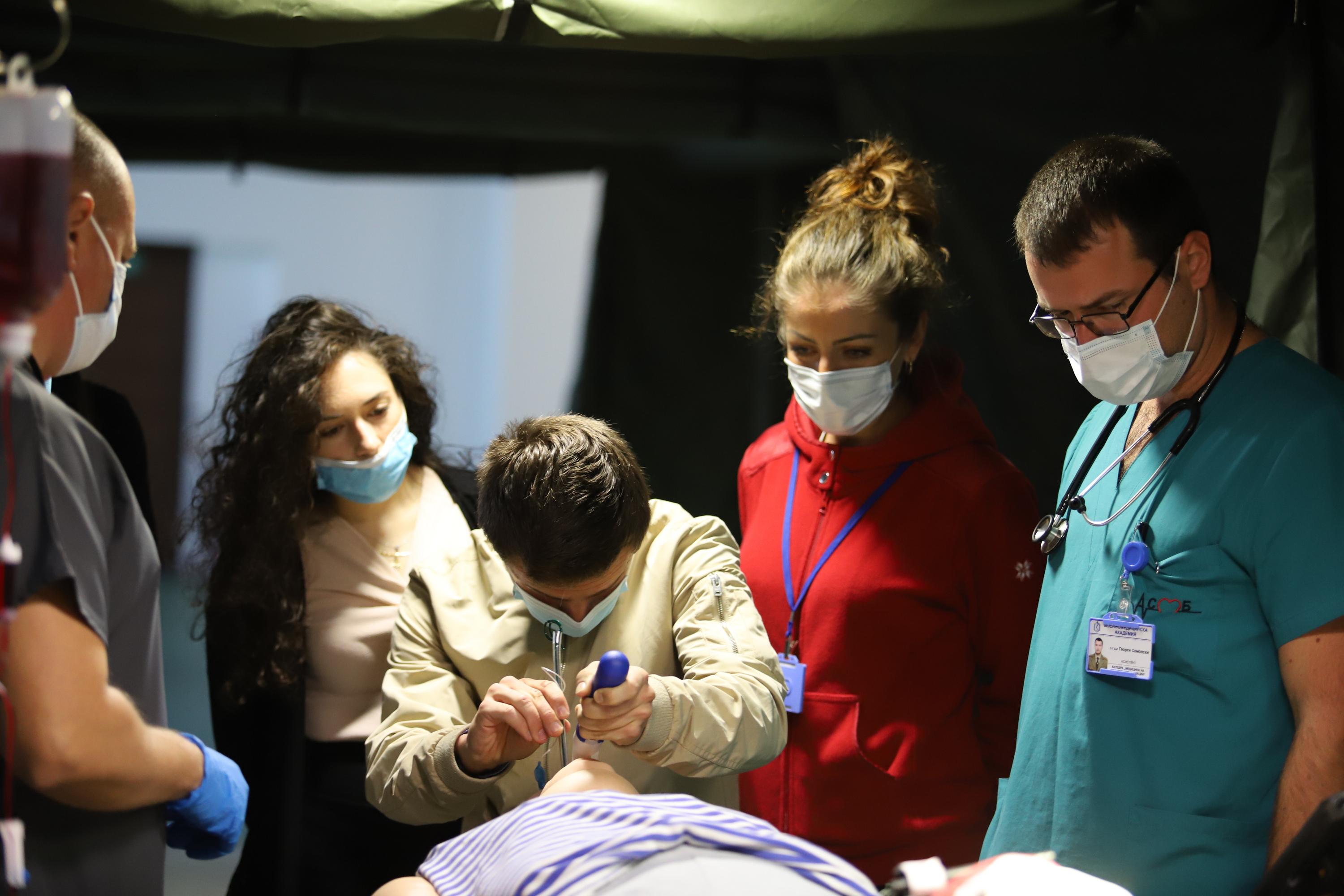 Студенти и медици от ВМА-София спасяваха „ранени“