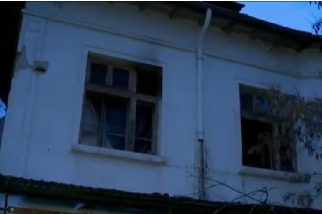 Самонастанили се в изоставена сграда тормозят жителите на „Лозенец“