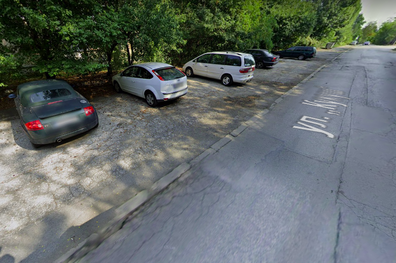 Ремонтираната ул. Кукуш затвори достъпа до паркинг на блок в район Илинден