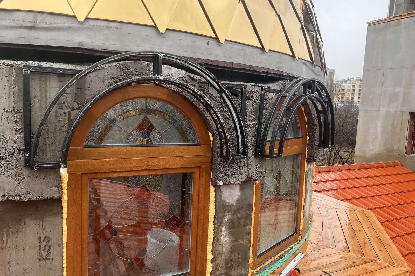 Въпреки студа строежът на православния храм в Изгрев напредва