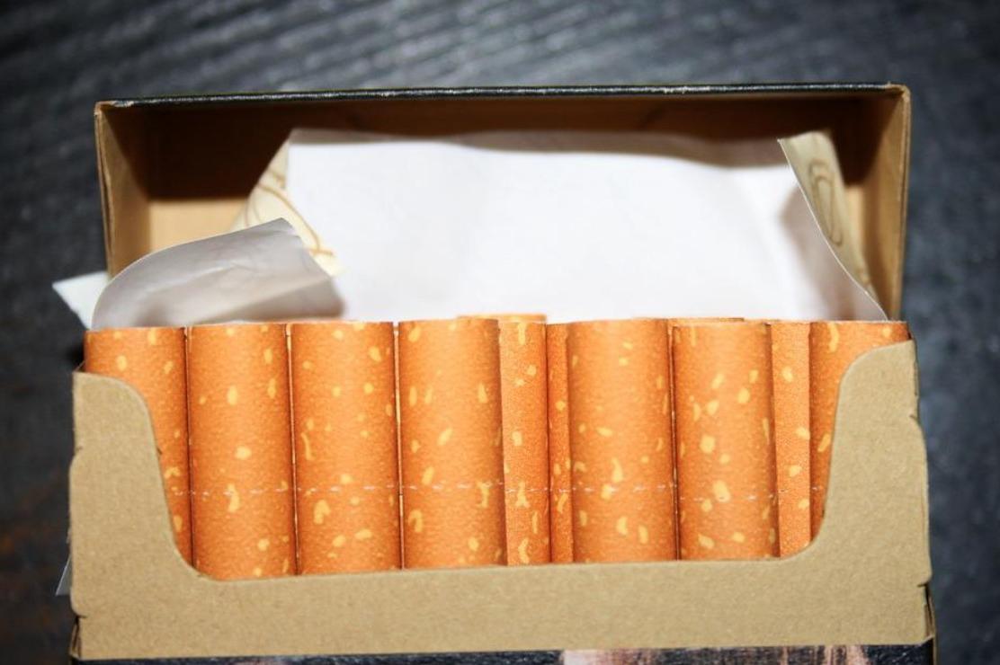 Намериха близо 22 000 къса контрабандни цигари в дома на мъж от Ботевград