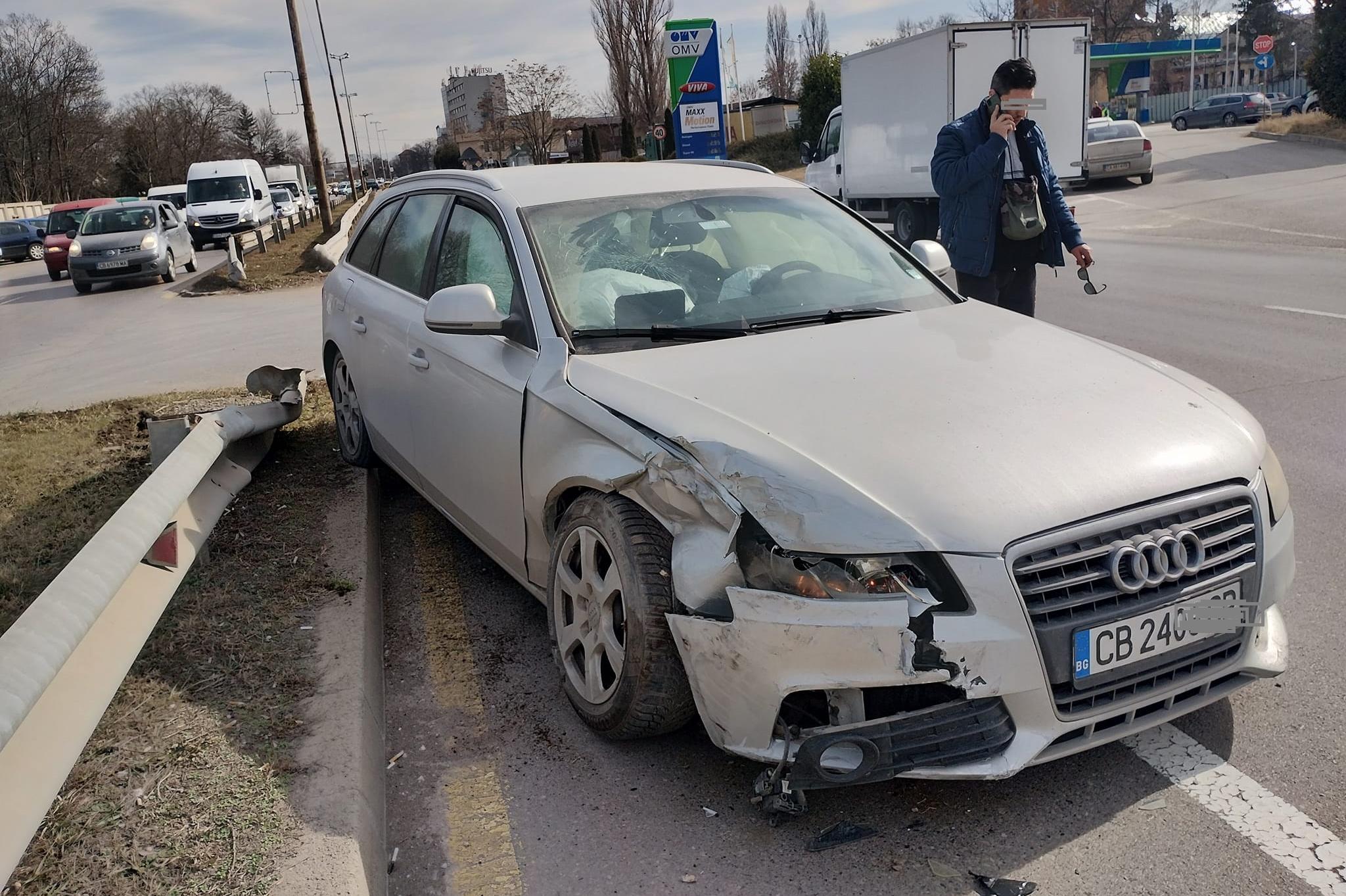 2 верижни катастрофи затрудняват трафика по Цариградско шосе