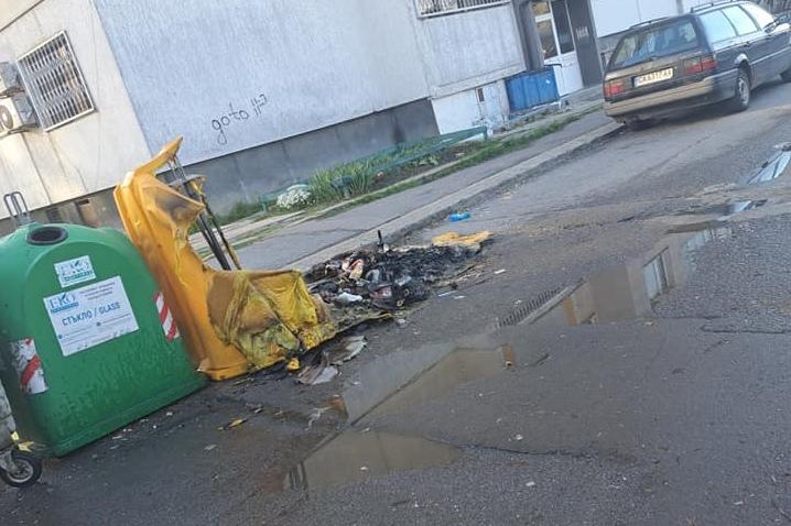Вандали подпалиха контейнер в столичния „Люлин“ 9
