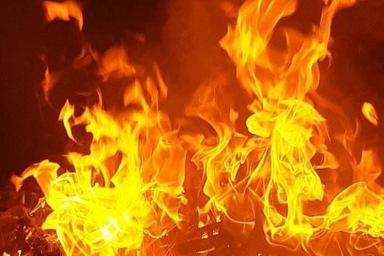 Мъж загина при пожар в Ихтиман