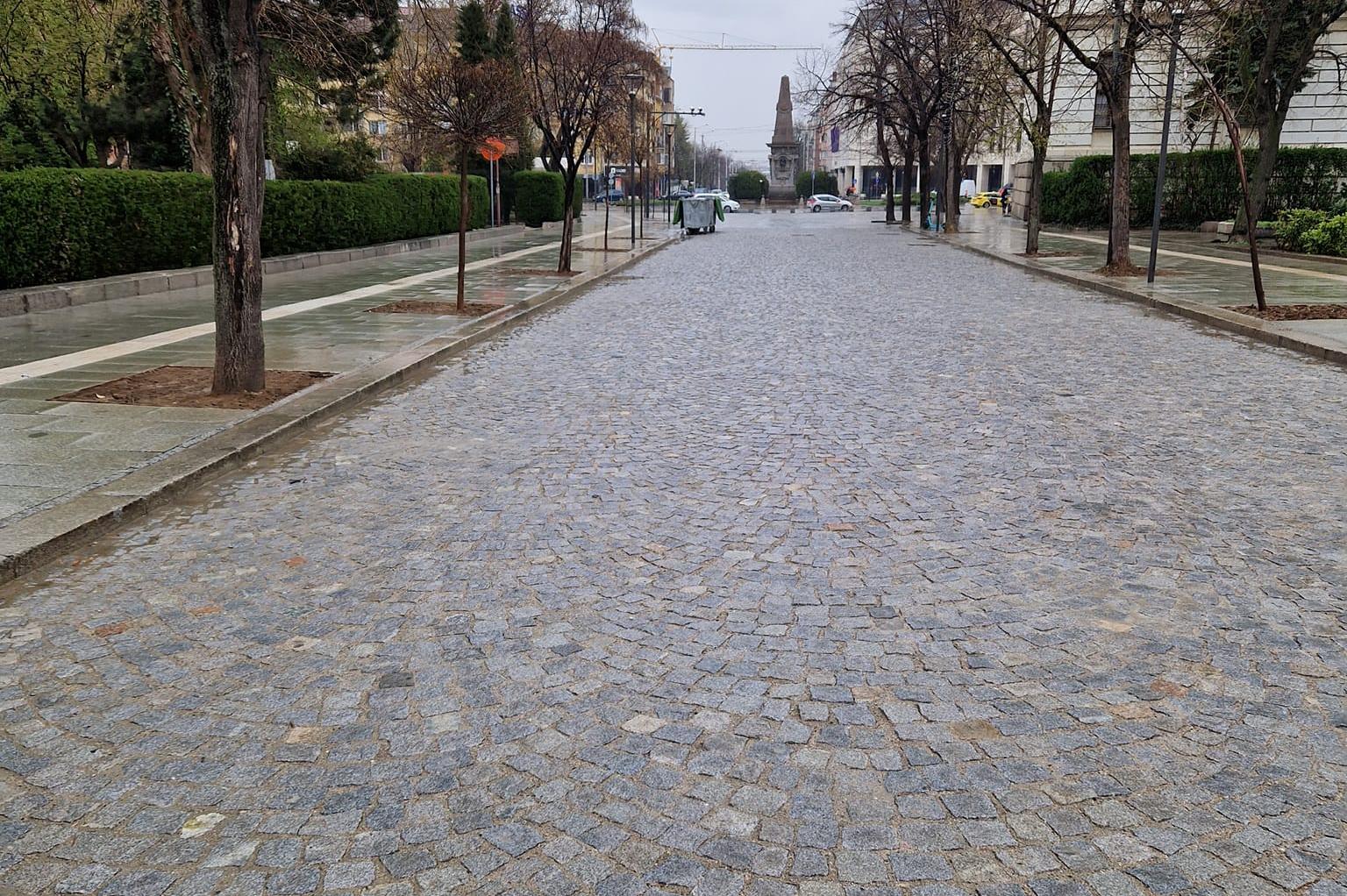 Част от ул. Московска в София вече е пешеходна зона