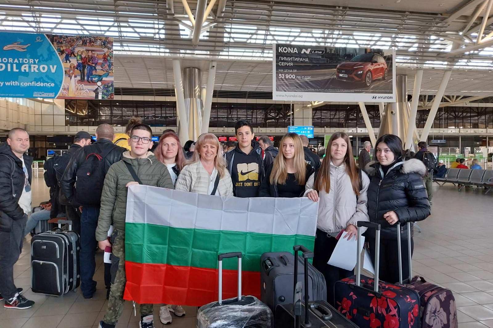 Ученици от „Нови Искър“ заминаха за обмен на знания в Литва