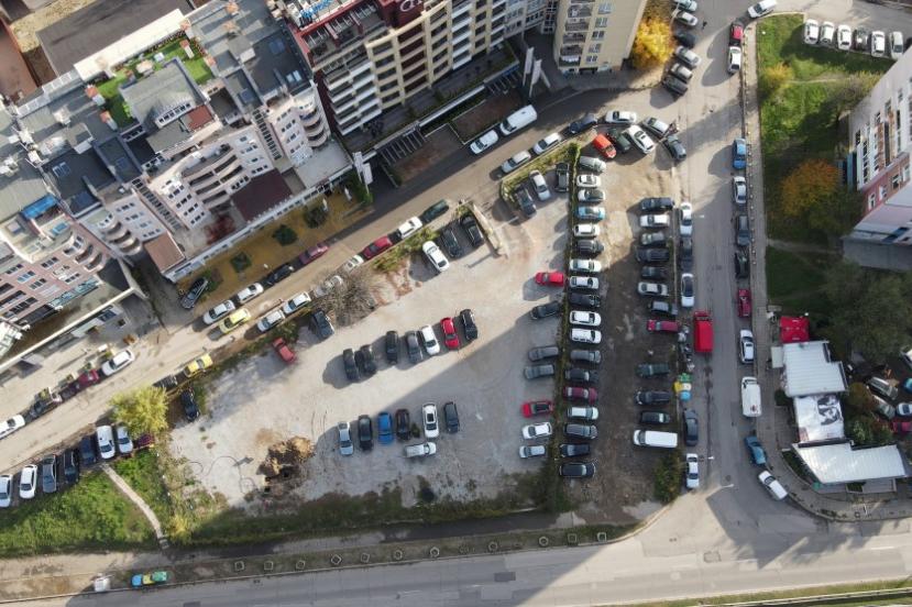 Изграждат нов паркинг за 18 коли в „Студентски град“