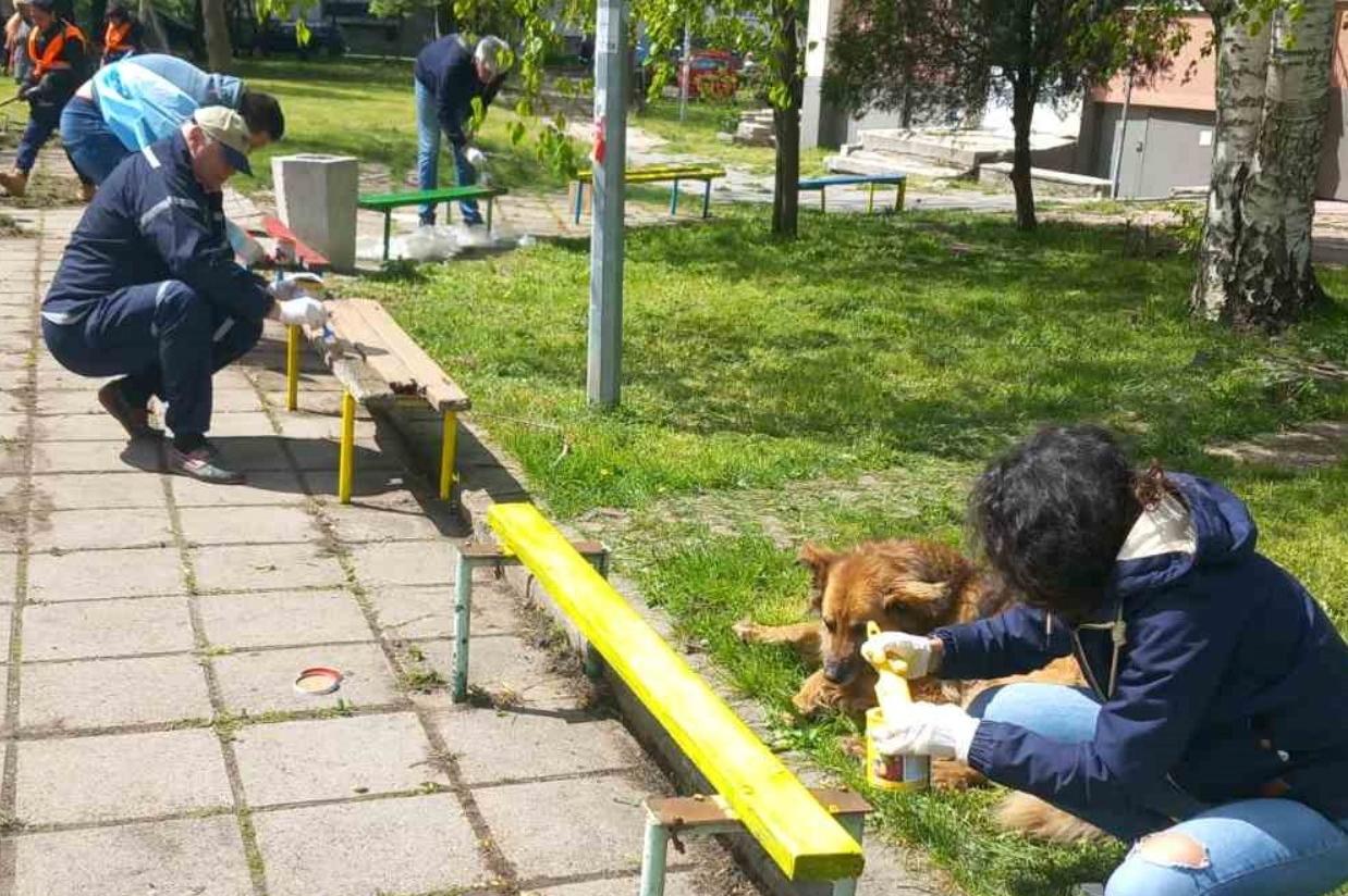 Инспектори от "Илинден" преобразиха детска площадка