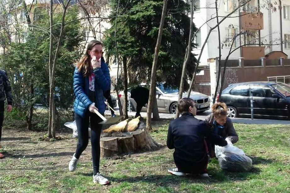 Над 3000 младежи се включват в пролетното почистване на столицата