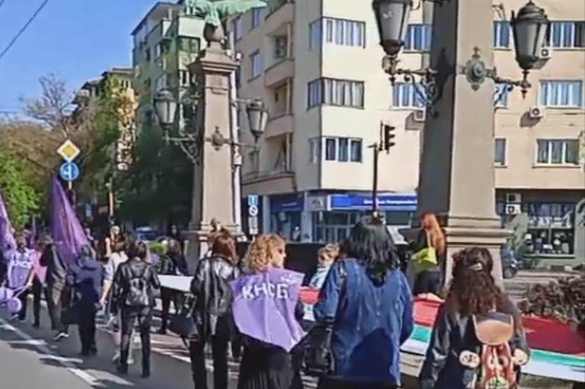 Синдикати блокирала Орлов мост в столицата