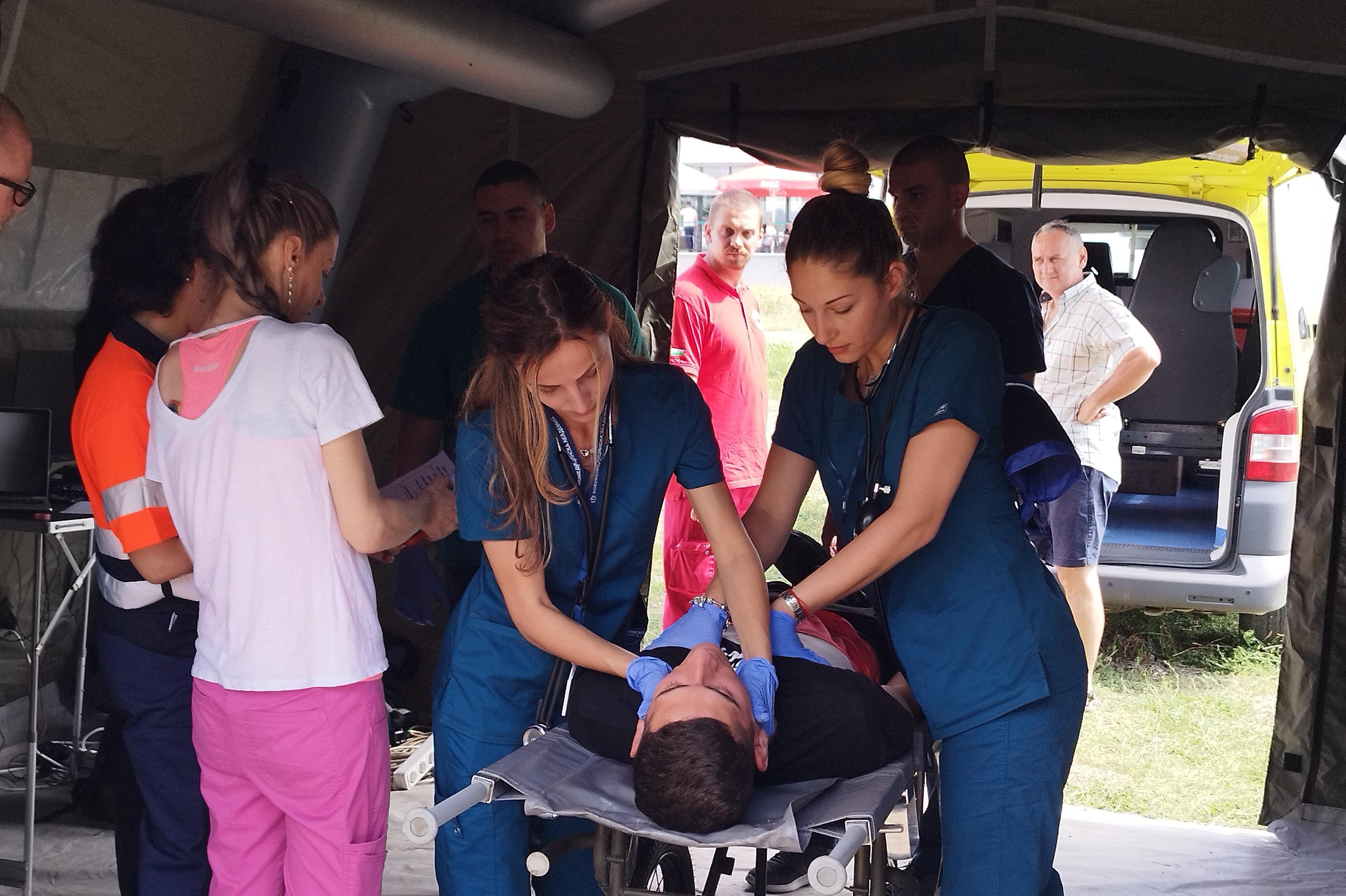 Учение: Медици и курсанти от ВМА - София в „епицентъра“ на 6.9 по Рихтер