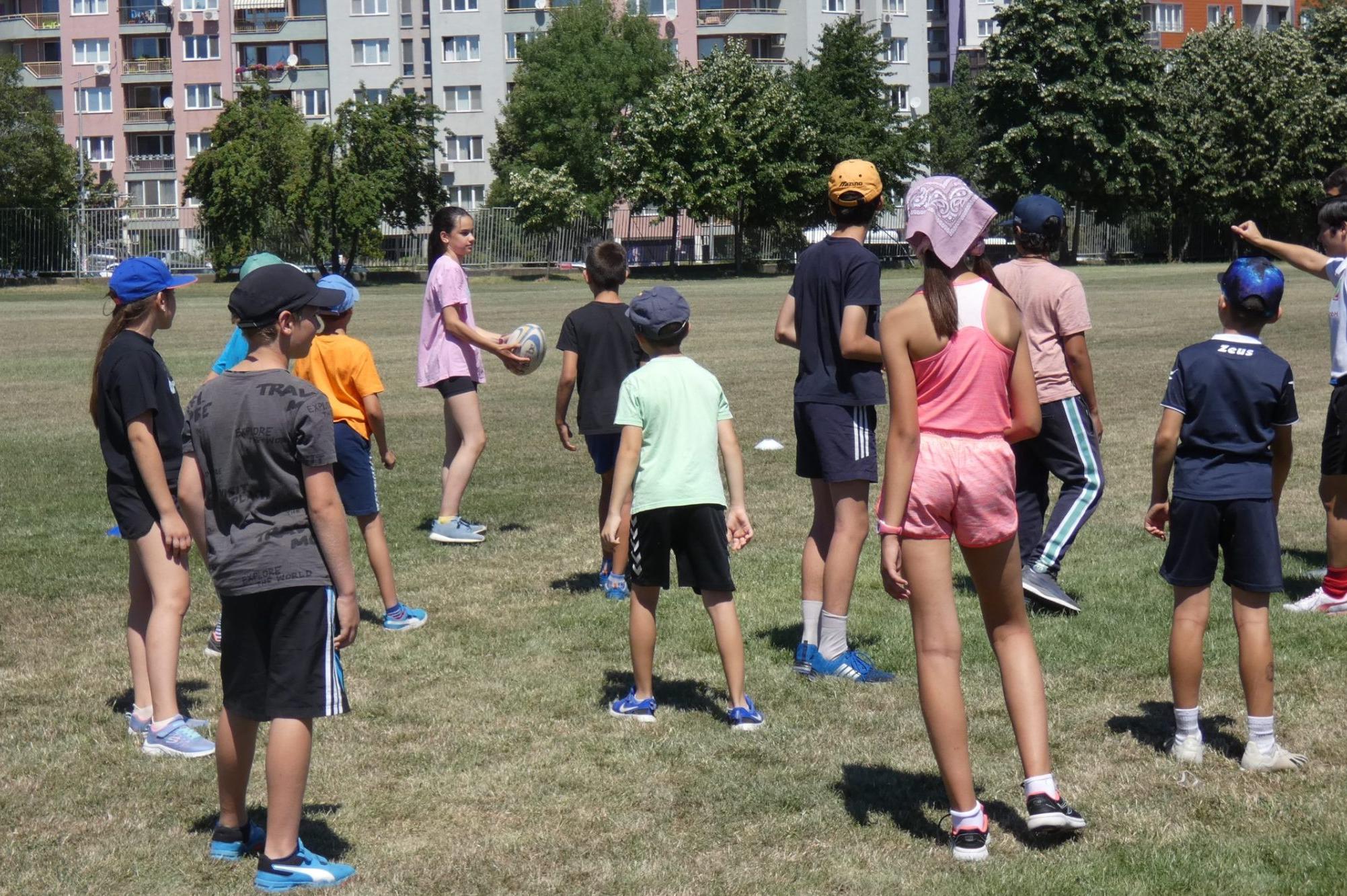 Деца от район „Студентски“ ще се забавляват в лагер за изкуство и спорт