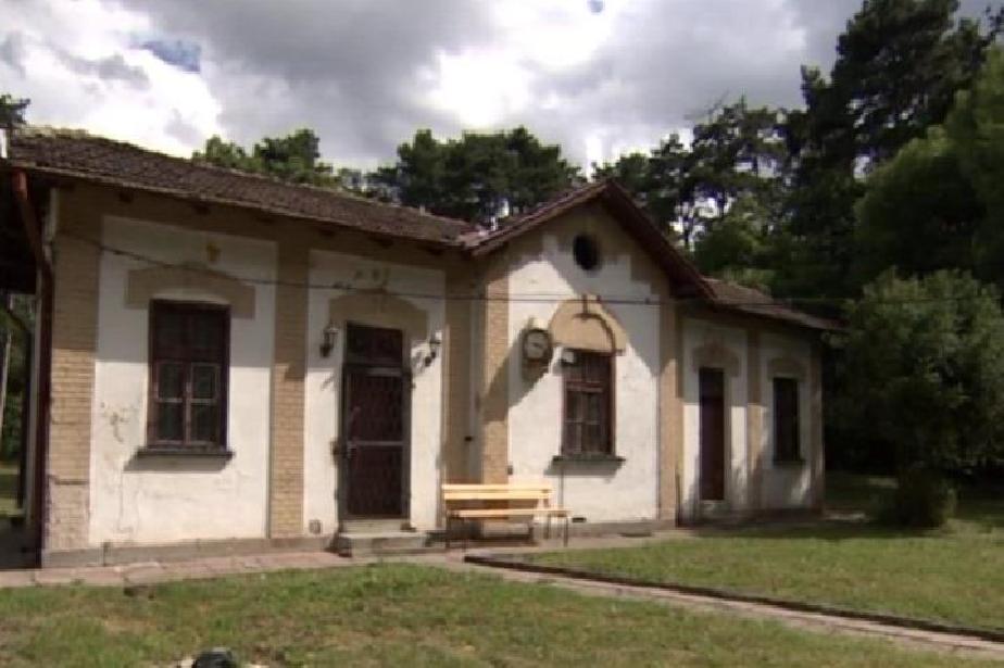 Ремонтират обсерваторията в столичната Борисова градина