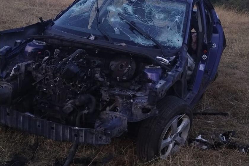 Катастрофирал автомобил край София привлича мераклии за авточасти