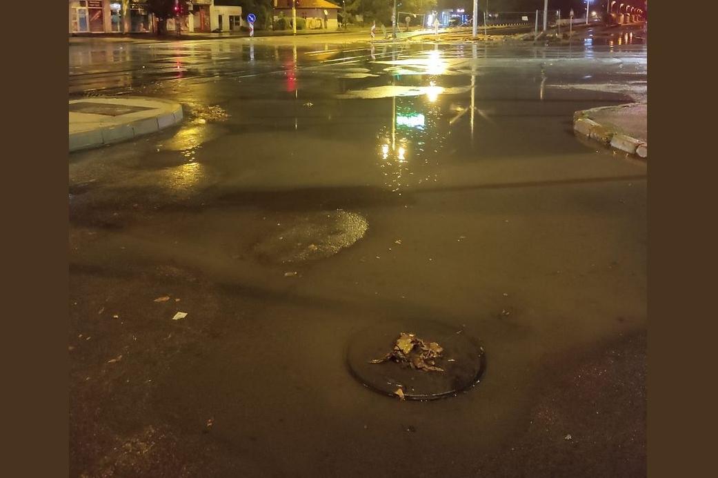 След дъжда: Наводни се кръстовището на Околовръстното и бул. „Цар Борис III