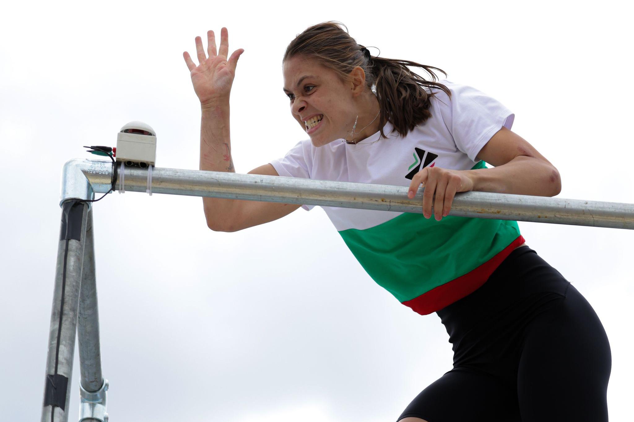 Ксения Момчилова е на полуфинал на "скорост" на СК по паркур в София