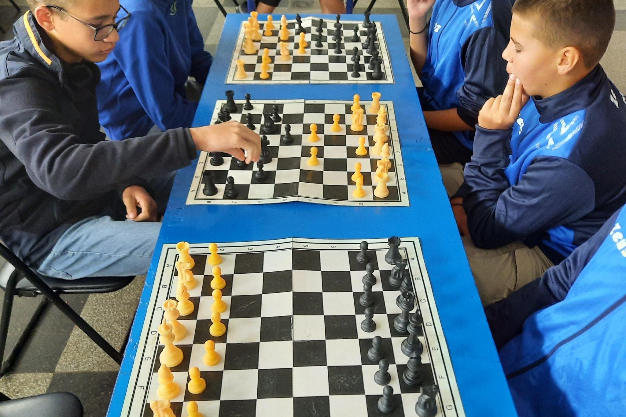 Млади шахматисти мериха сили в столичния Илинден