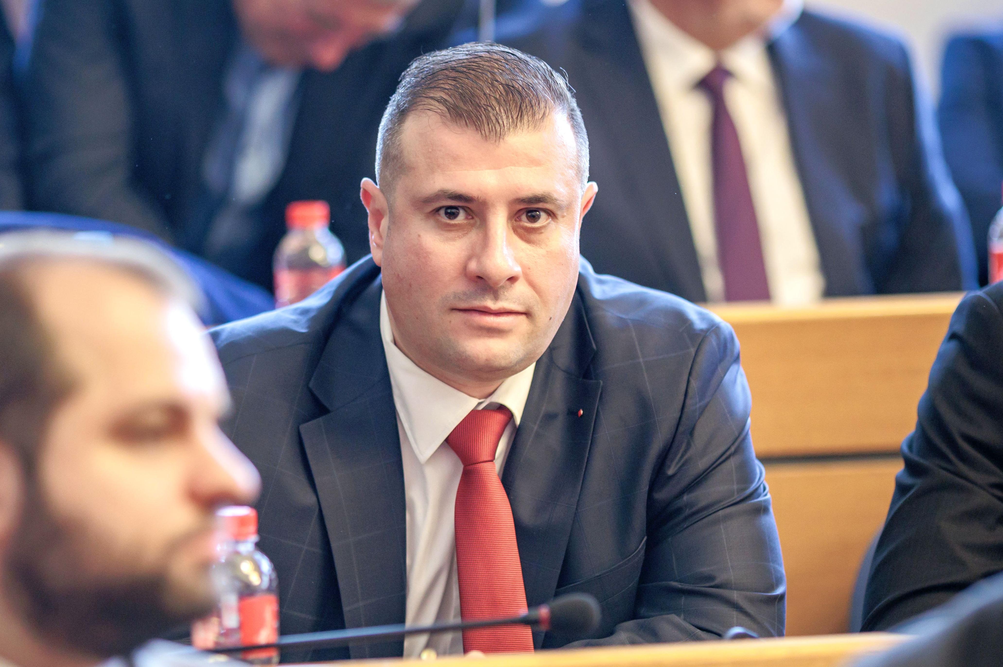 Общински съветник пита кмета Терзиев за незаконното сметище върху общински 
