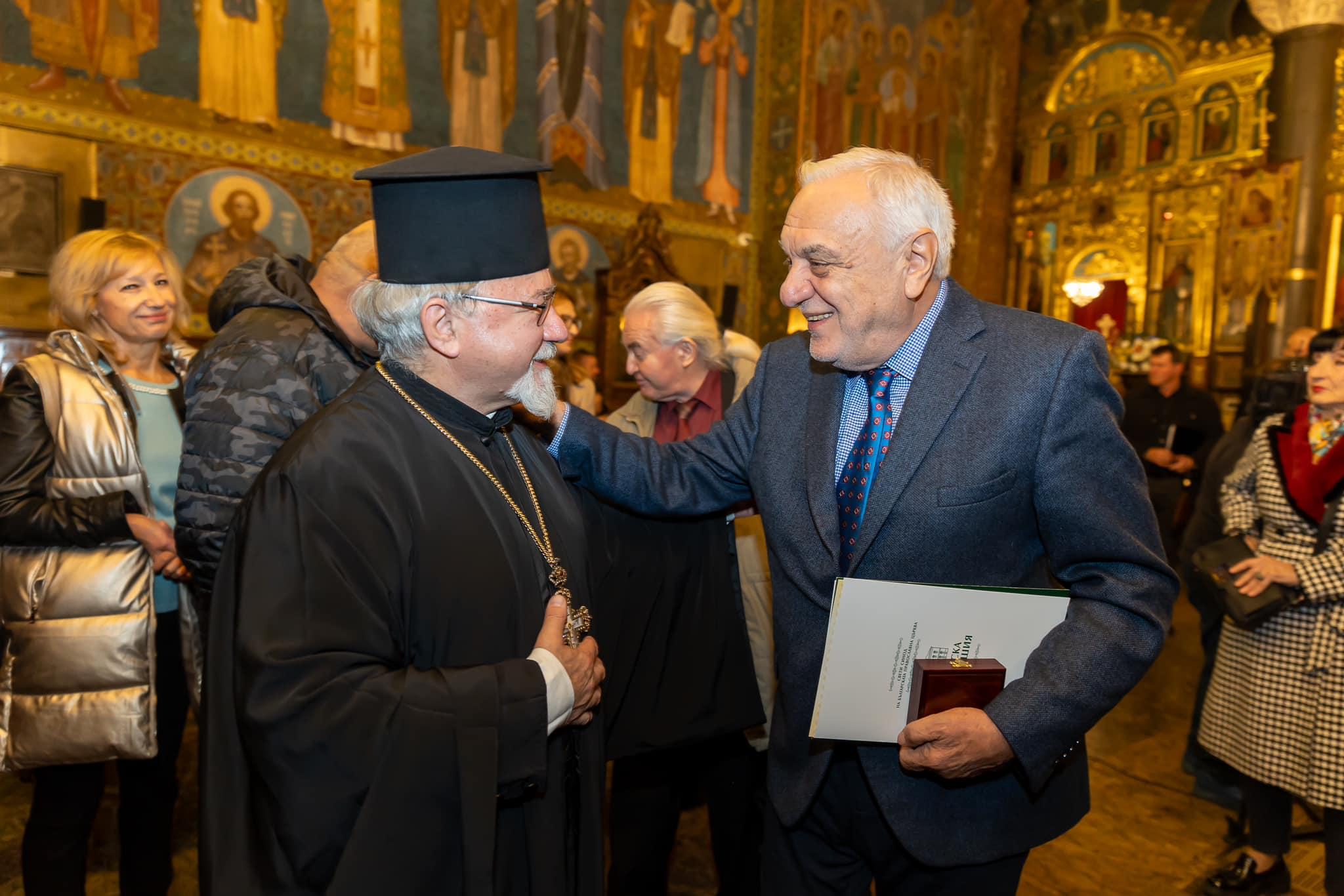 Директорът на Софийска опера и балет получи орден „Св. Йоан Кукузел“