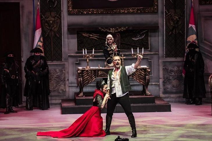 В Истанбул: Над 2000 души аплодираха спектакъла “Тоска” на Софийската опера