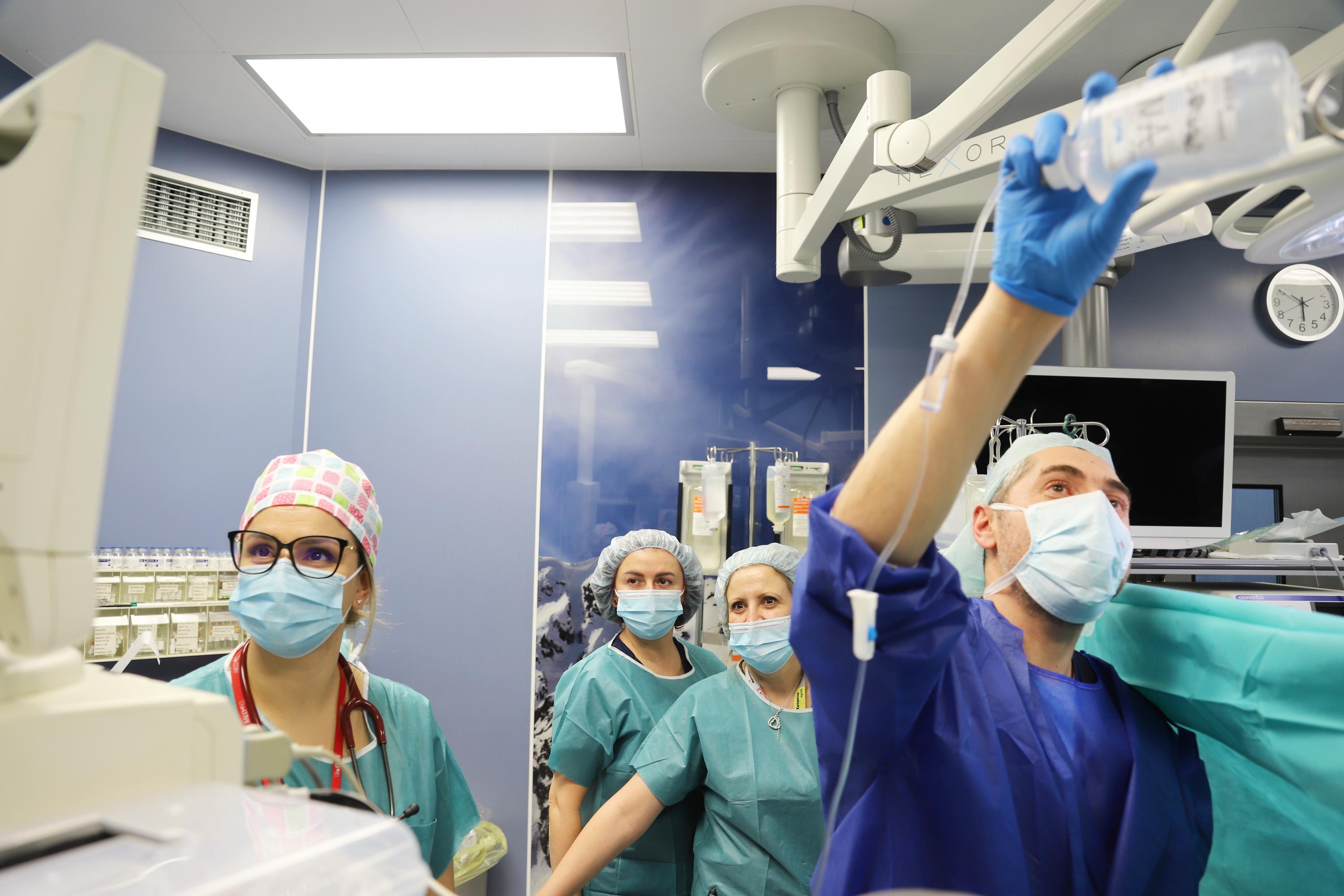 Двама спасени след поредна чернодробна трансплантация във ВМА-София