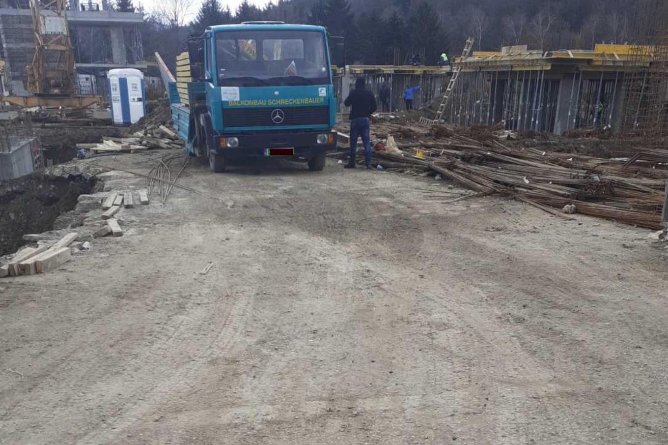 Санкция за строителни фирми заради кал по улица в Панчарево